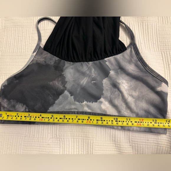 Lululemon No Limits tank top with built in bra. - Picture 3 of 11